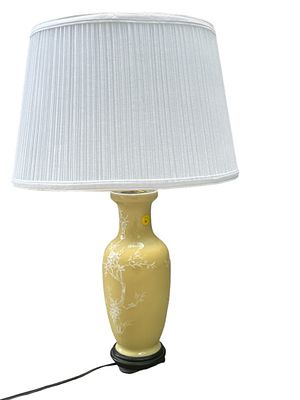 MARBRO MID CENTURY GINGER JAR PORCELAIN LAMP. Marboro Lamp Company Mid Century Porcelain Ginger 