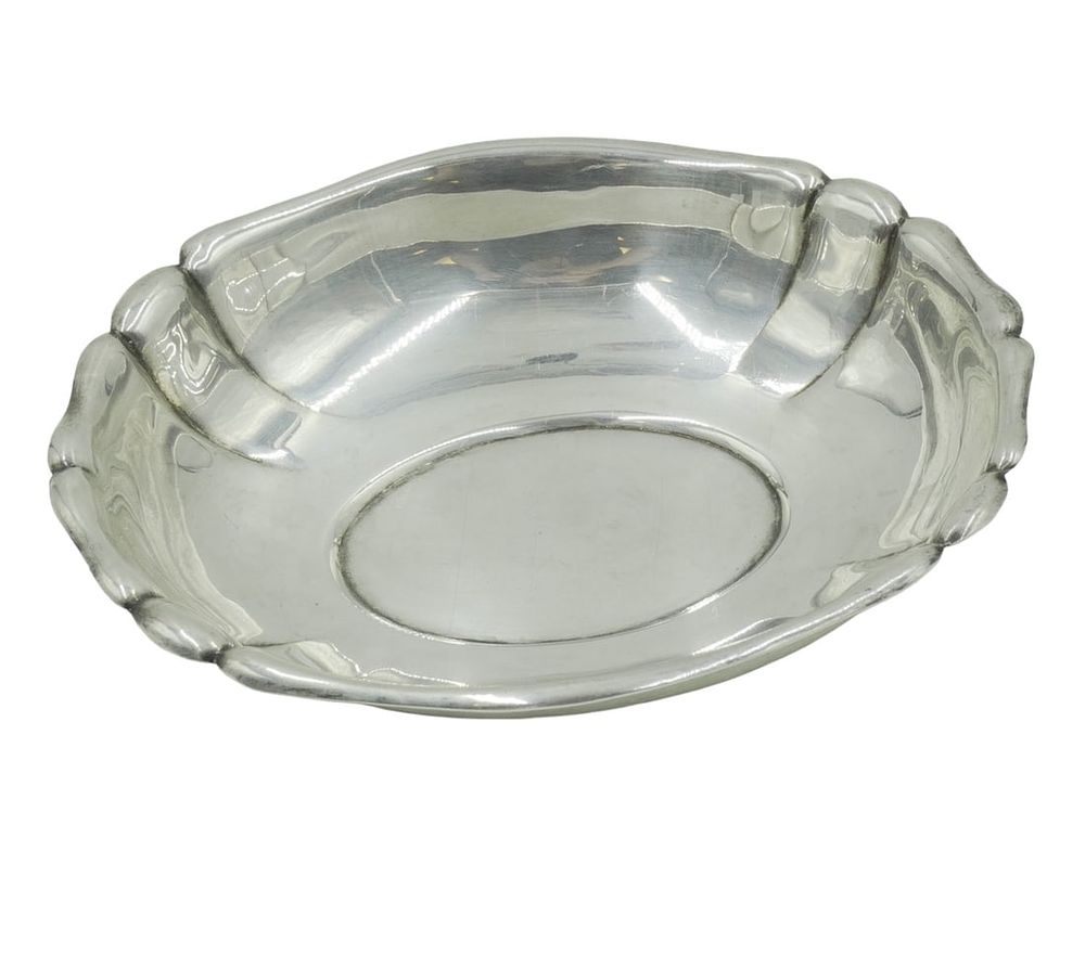 VINTAGE STERLING SILVER OVAL BONBON BOWL. Sterling Silver Oval Bonbon / Candy Bowl by Manchester 