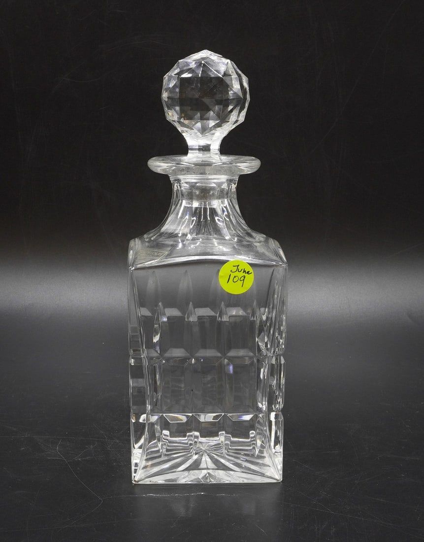 Lot 109: SAINT LOUIS CRYSTAL WHISKEY DECANTER MANHATTAN