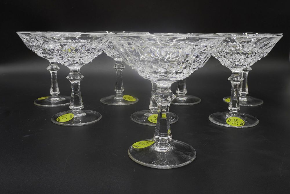 Lot 223: PEILL OF GERMANY PFALZGRAF CRYSTAL CHAMPAGNE COUPES - 8 PIECES