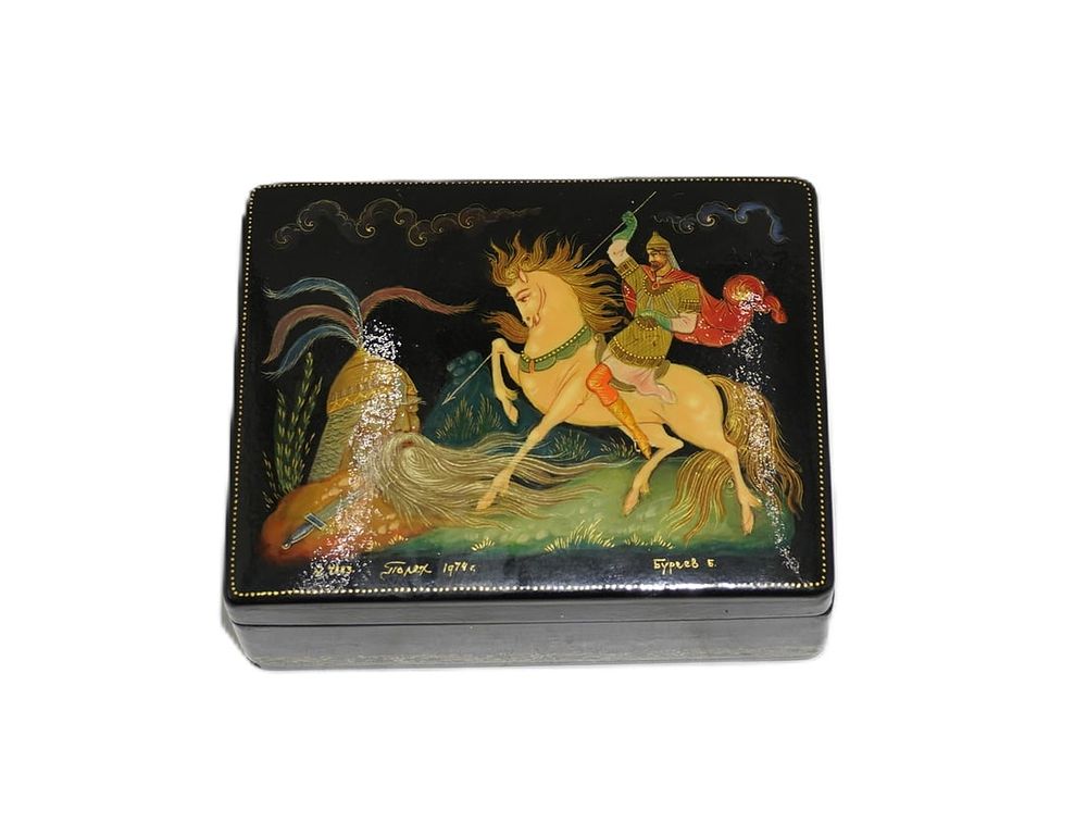 Lot 239: VINTAGE RUSSIAN PALEKH LACQUER BOX USSR FAIRYTALE