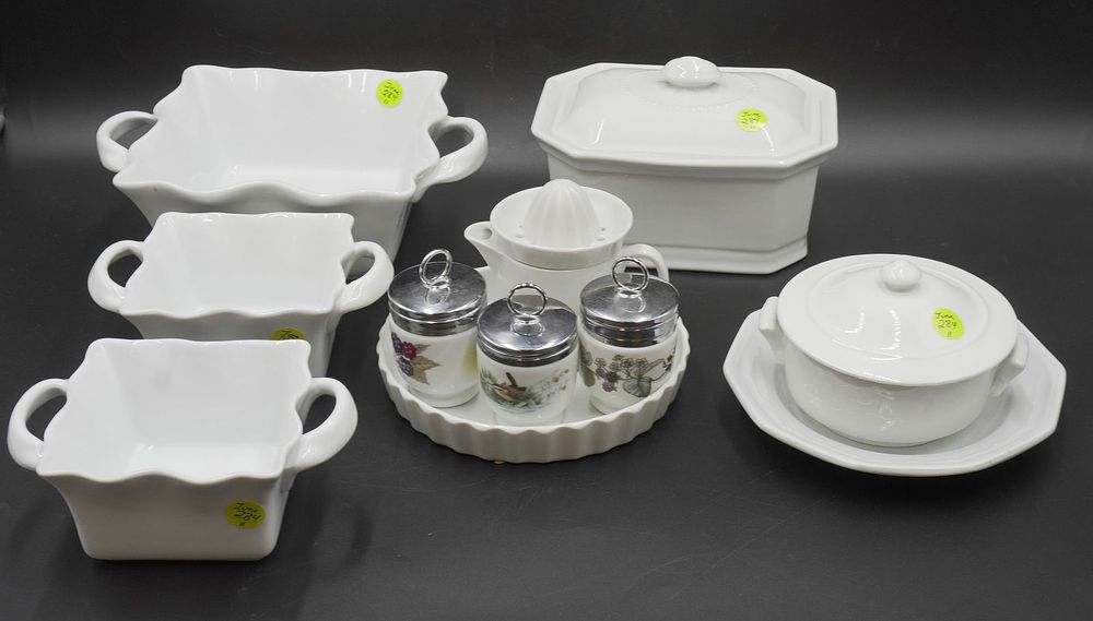 Lot 284: 11 PC WHITE COOKWARE CORDON BLEU - PILLIVUYT +