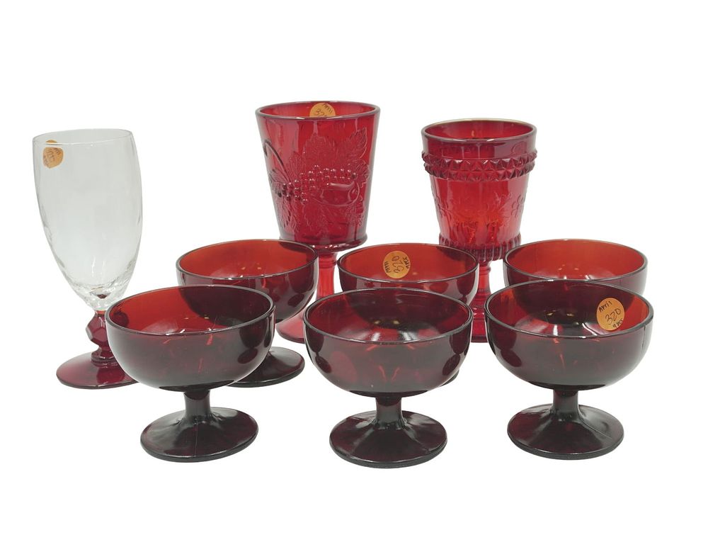 Lot 286: LOT OF RUBY GLASSES - 9 PIECES