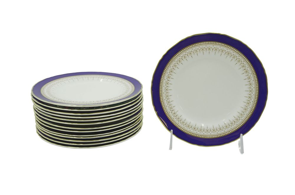 Lot 27: 14 ROYAL WORCESTER REGENCY BLUE SALAD PLATES