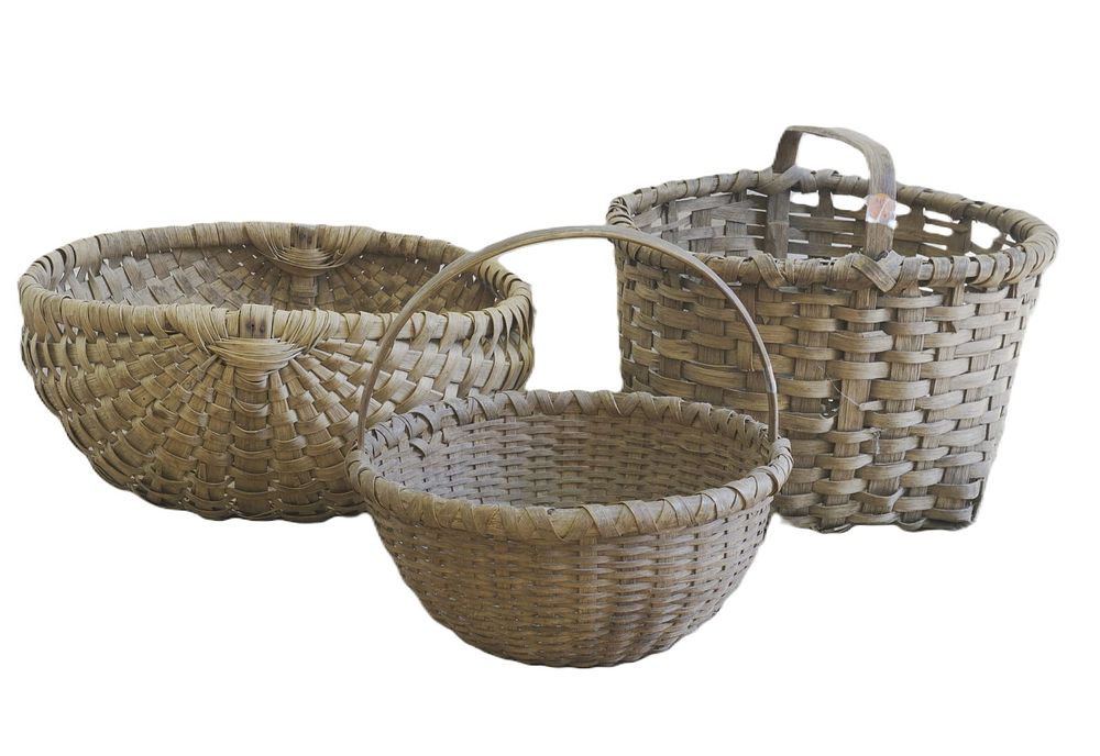 Lot 77: 3 ANTIQUE AMERICAN GATHERING BASKETS