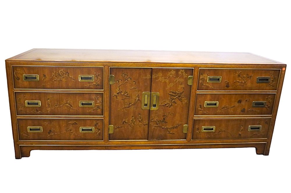 Lot 104: DREXEL HERITAGE DYNASTY CHINOISERIE DRESSER