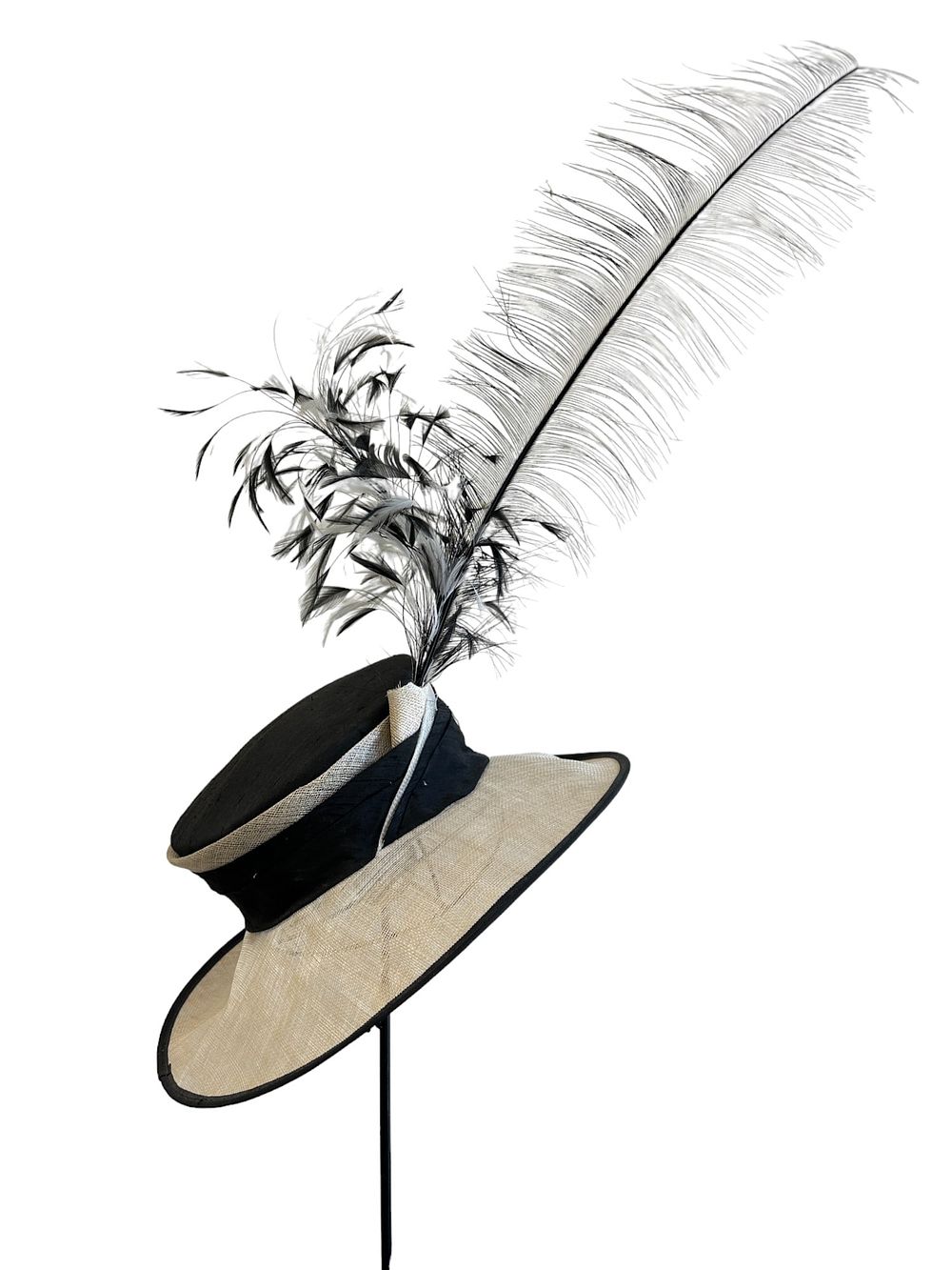 Lot 231: VINTAGE STRAW & FEATHER DERBY HAT