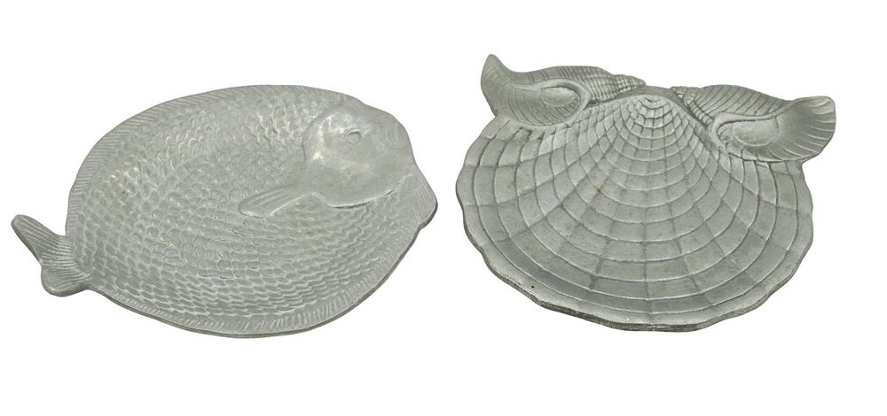 Lot 242: 2 ARTHUR COURT ALUMINUM FISH & SHELL DISHES