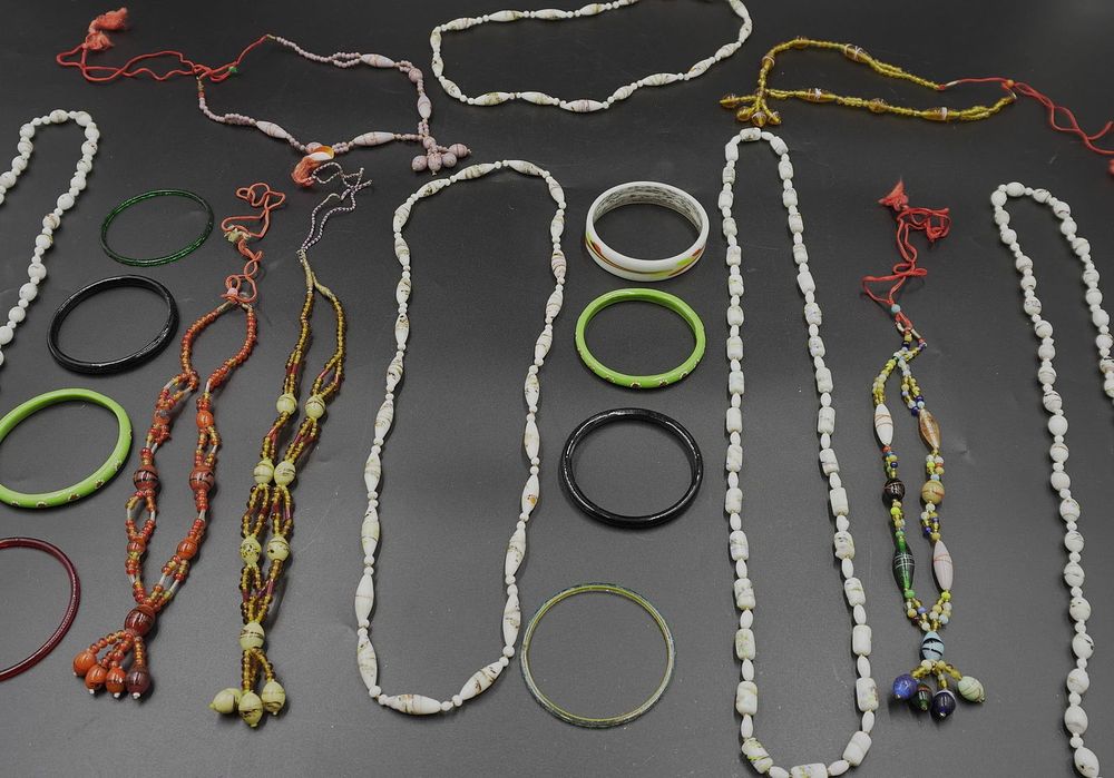 Lot 343: VINTAGE TIBETAN GLASS PRAYER BEADS & BANGLES