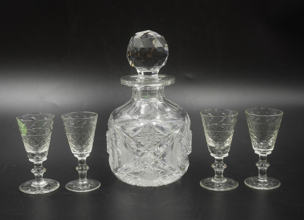 Lot 38: AMERICAN BRILLIANT DECANTER & 4 GLASSES