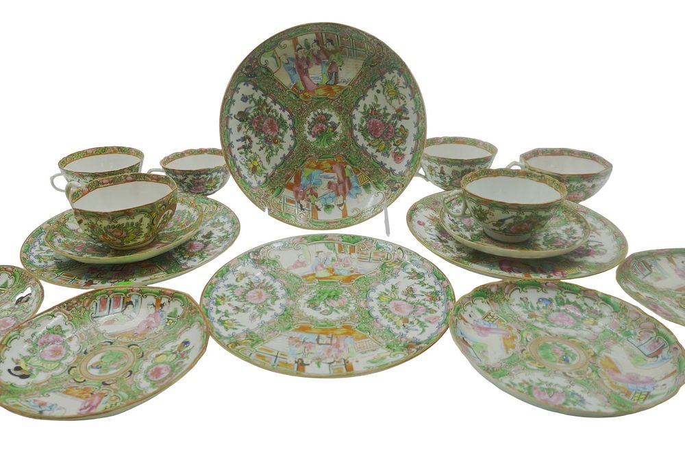 Lot 43: 16 PC ROSE MANDARIN CHINESE EXPORT CHINA