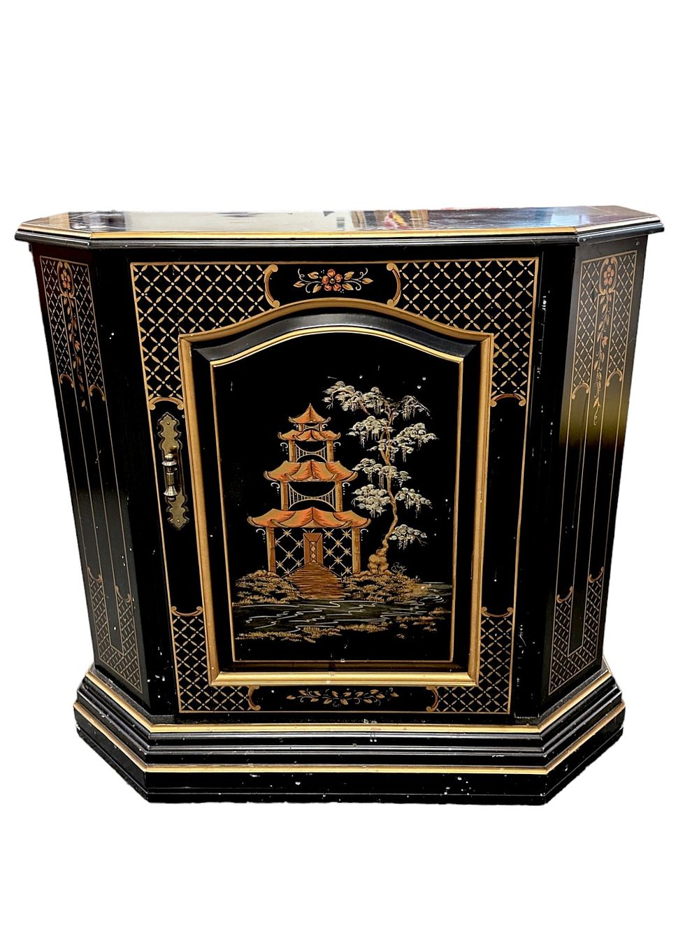 Lot 54: VINTAGE CHINOISERIE BLACK LACQUER CABINET