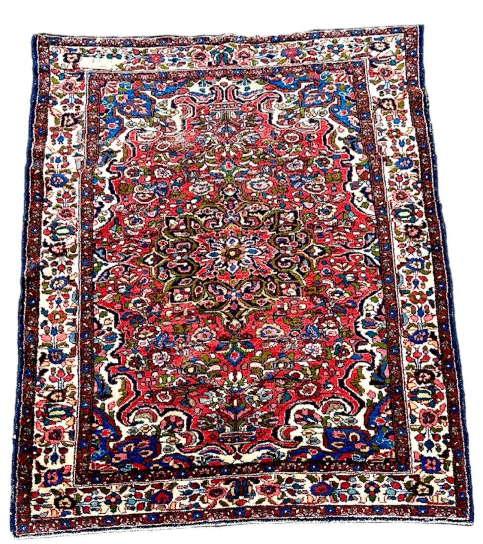 Lot 84: HAND KNOTTED SAROUK RUG 6 FT