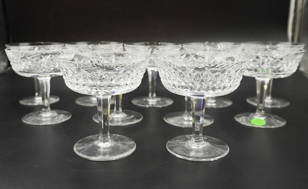 Lot 192: 11 WATERFORD CRYSTAL ALANA CHAMPAGNES / TALL SHERBETS