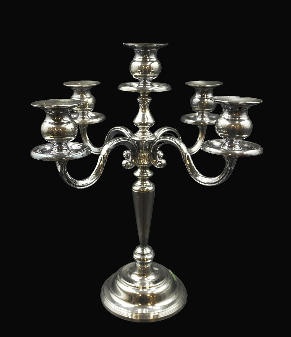 Lot 266: VINTAGE INTERNATIONAL SILVER 5 LIGHT CANDLEABRA