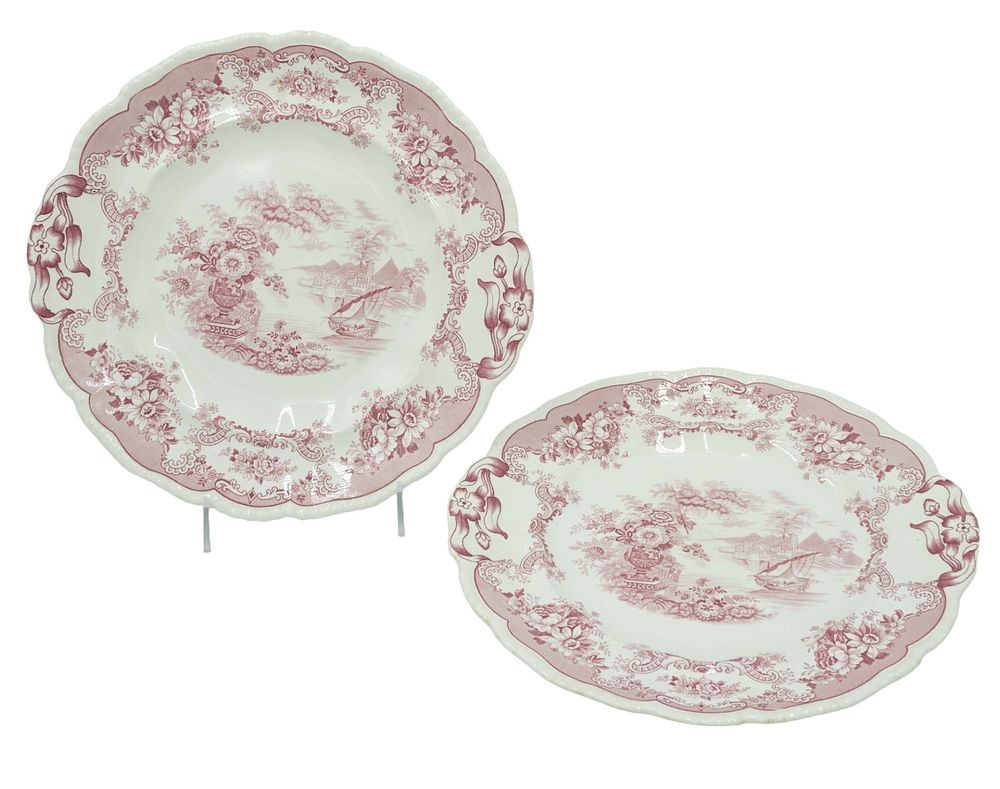 Lot 271: PAIR ANTIQUE ENGLISH RED TRANSFER CAKE PLATES