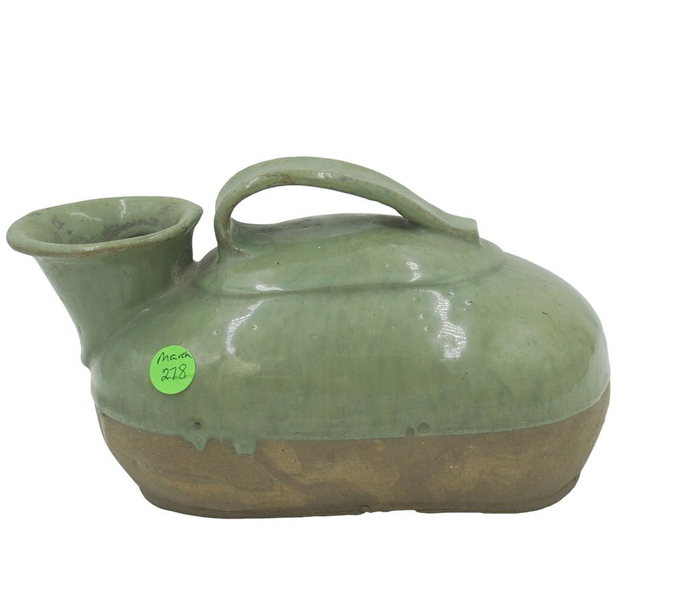 Lot 278: CHINESE CELADON GLAZED URINAL