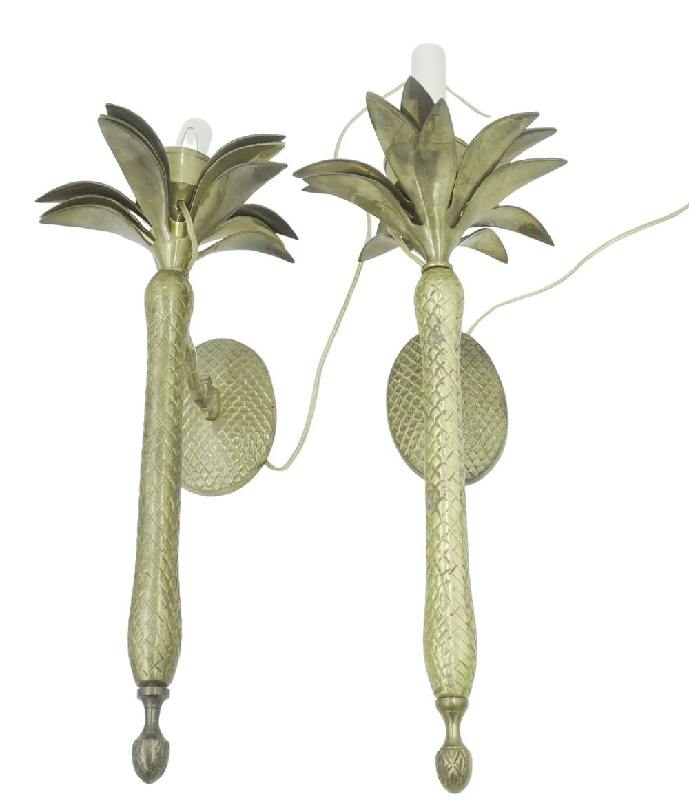 Lot 277: VINTAGE BRASS PINEAPPLE SCONCES - A PAIR