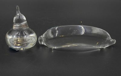 MCM STEUBEN GLASS SIGNED BANANA & PEAR. MCM Steuben Glass signed Banana 6" and Pear 3.25". 