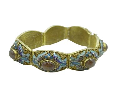 VINTAGE 1930S CHINESE GILT SILVER ENAMELED BRACELET. Vintage 1930s Chinese Gilt Silver Filagree 
