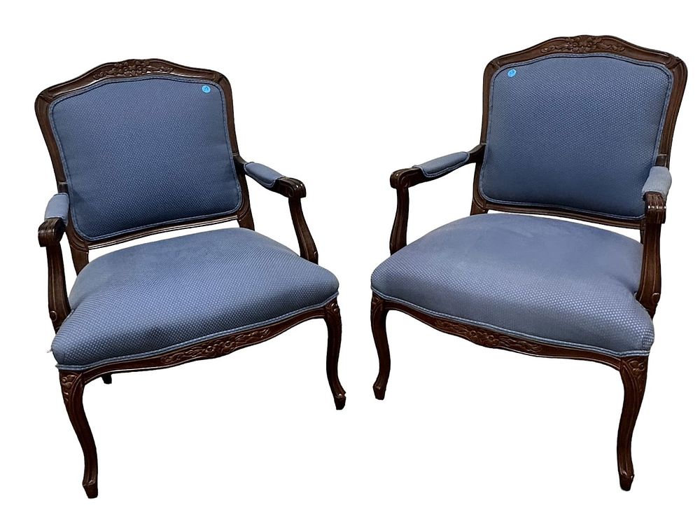 Lot 67: PAIR OF BALLARD DESIGNS LOUIS XV STYLE ARMCHAIRS