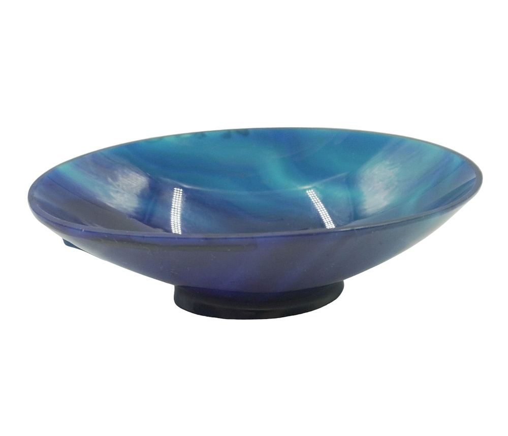 Lot 77: ANTIQUE RUSSIAN BLUE AGATE CUT & POLISHED BOWL