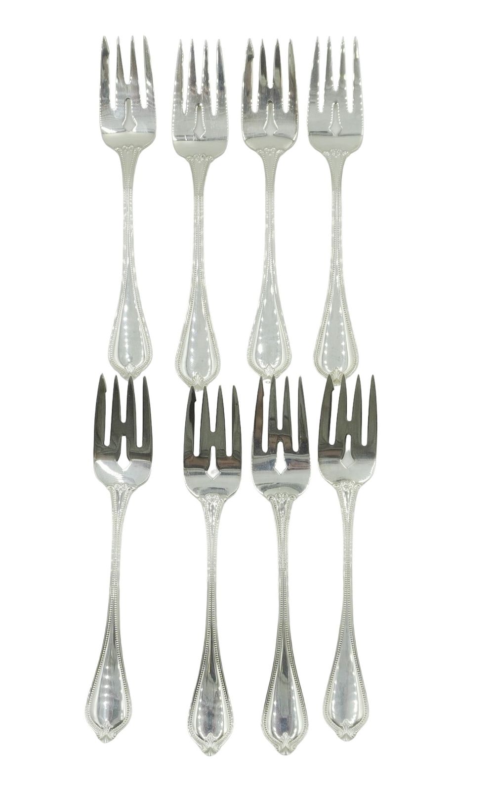 Lot 137: 8 TOWLE STERLING OLD NEWBURY INDIVIDUAL SALAD FORKS