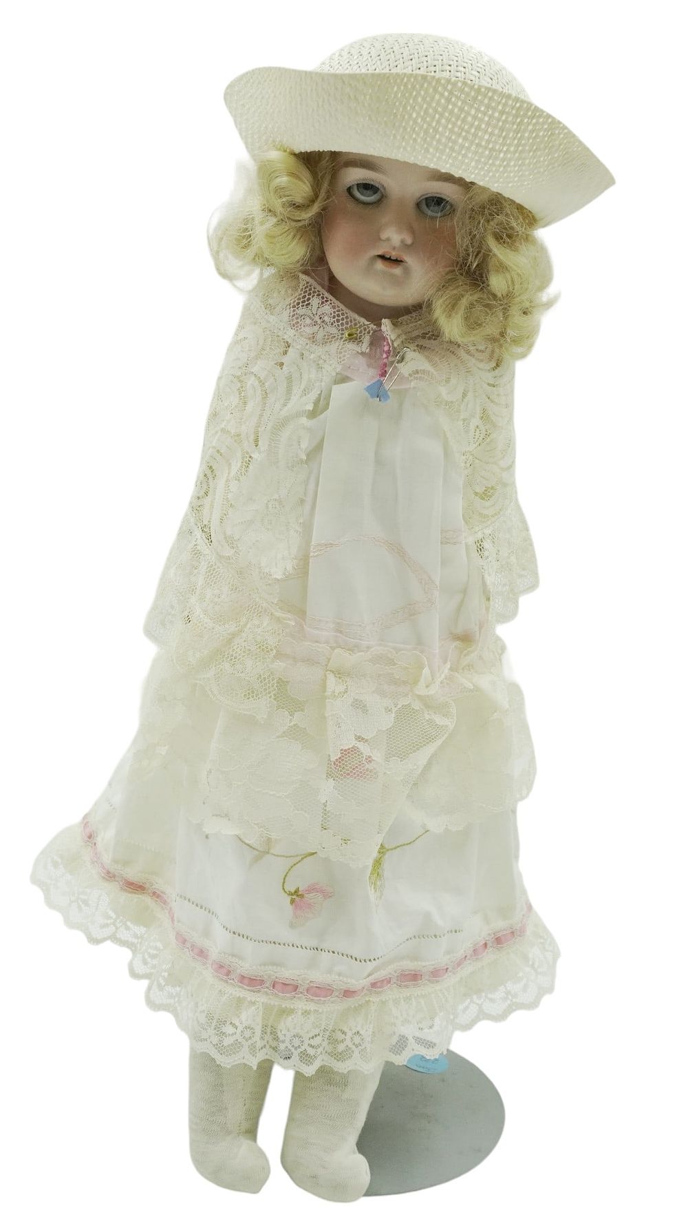 Lot 232: ARMAND MARSEILLE GERMANY 370 BISQUE HEAD DOLL