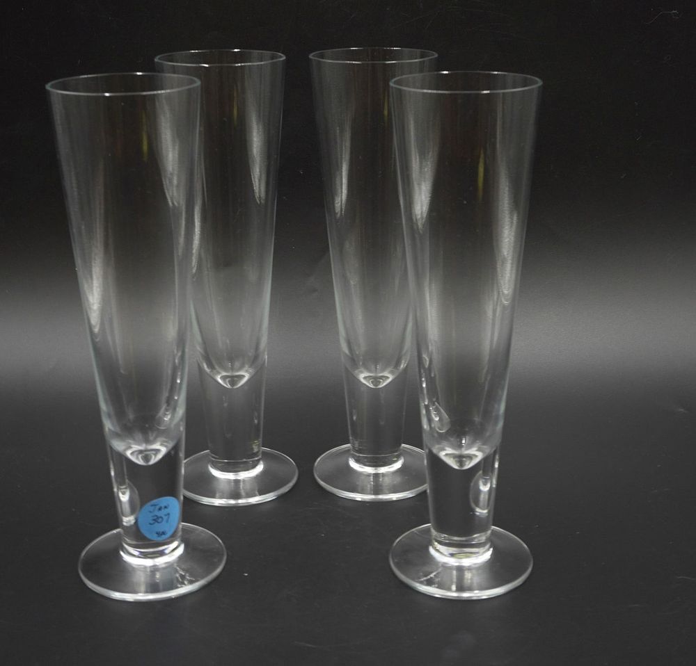 Lot 307: 4 MCM HAND BLOWN PILSNER GLASSES