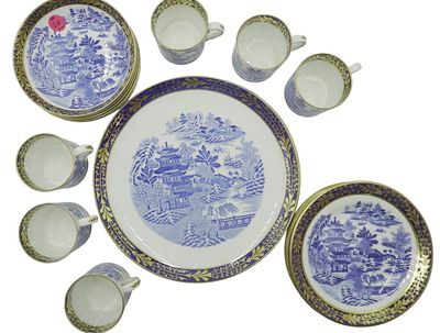 RARE ANTIQUE SPODE COPELAND "TWO TEMPLES" LOT - 19 PIECES. 19 pieces of Spode Copeland dishes in 