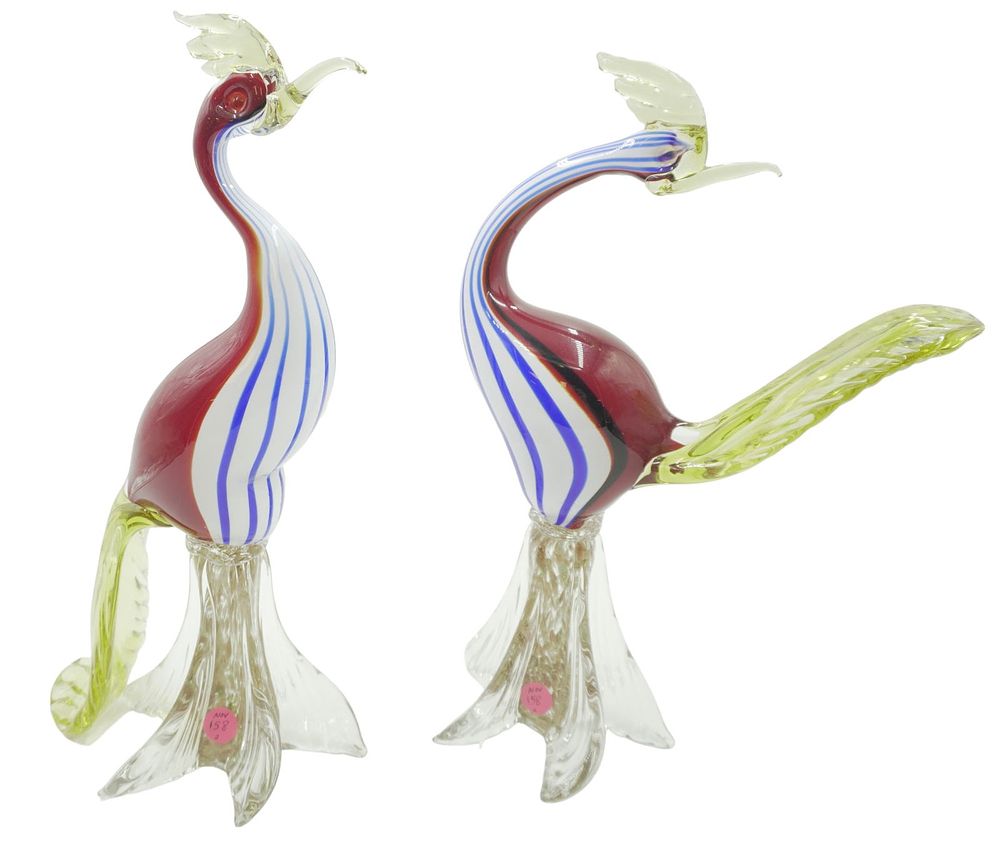 Lot 158: PAIR LARGE MCM MURANO GLASS BIRDS