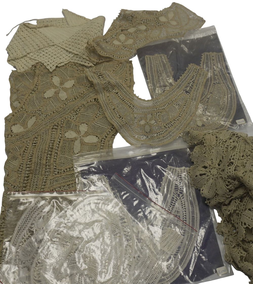 Lot 173: LARGE GROUP ANTIQUE HAND TATTED LACE COLLARS - JACKET +