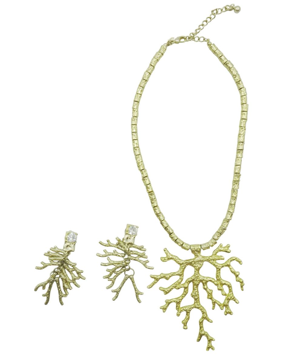 Lot 226: VINTAGE KENNETH JAY LANE CORAL NECKLACE + EARRINGS