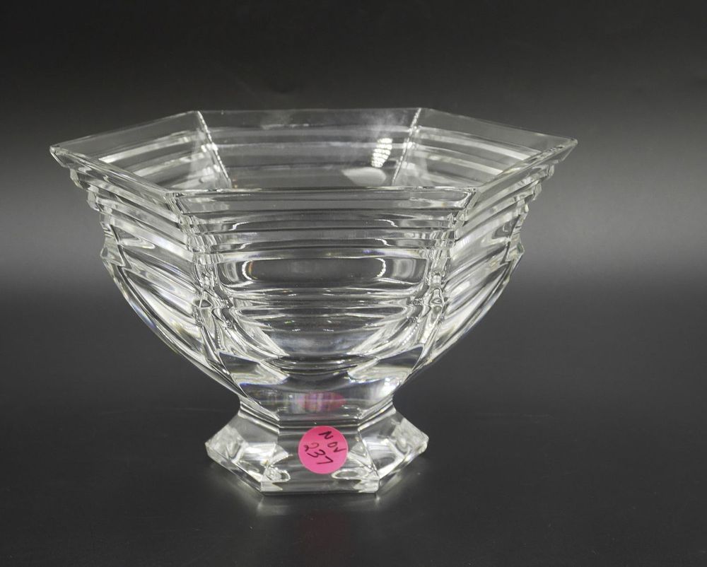 Lot 237: WATERFORD CRYSTAL ODESSA PEDESTAL BOWL