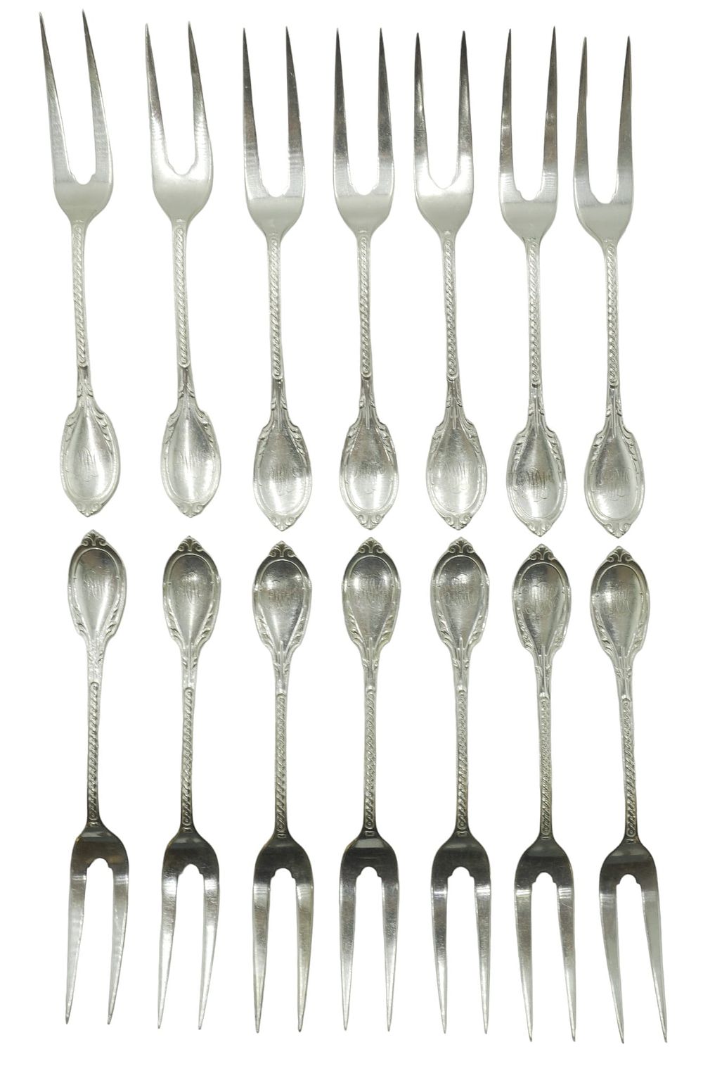 Lot 276: 14 GORHAM SILVERPLATE ROMAN COLD MEAT FORKS