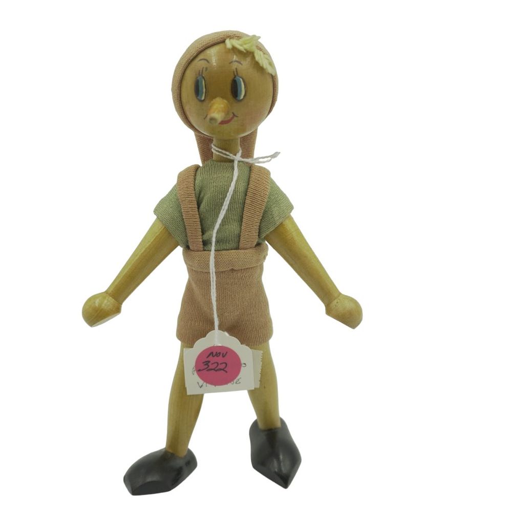 Lot 322: VINTAGE WOODEN PINOCCHIO