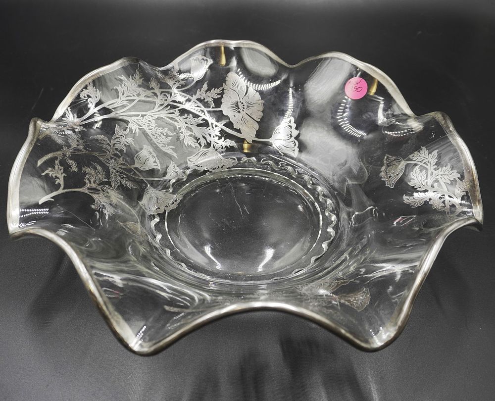 Lot 350: VINTAGE SILVER CITY SILVER OVERLAY GLASS BOWL