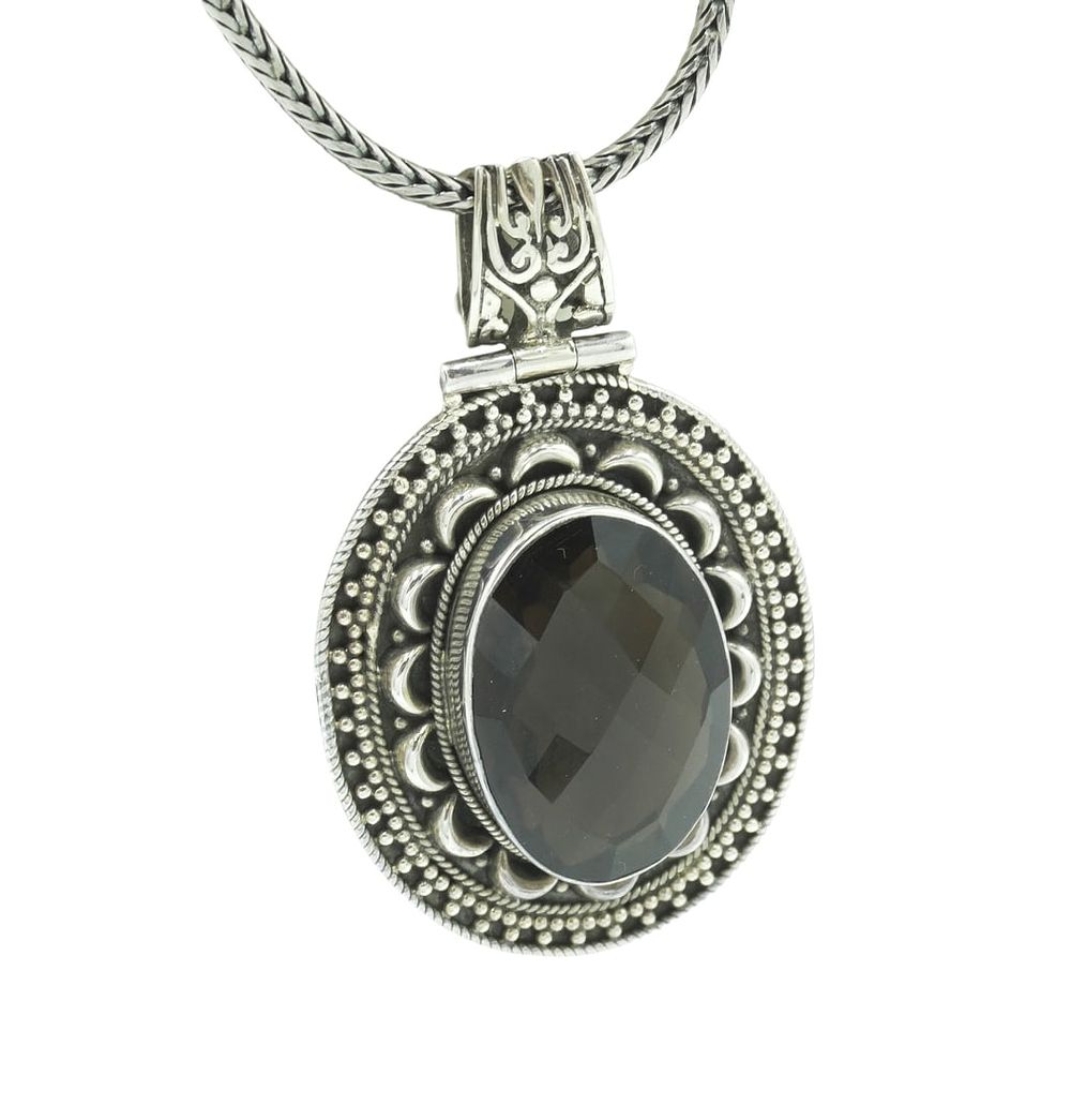 Lot 50: LARGE STERLING PENDANT SMOKY QUARTZ WITH CHAIN