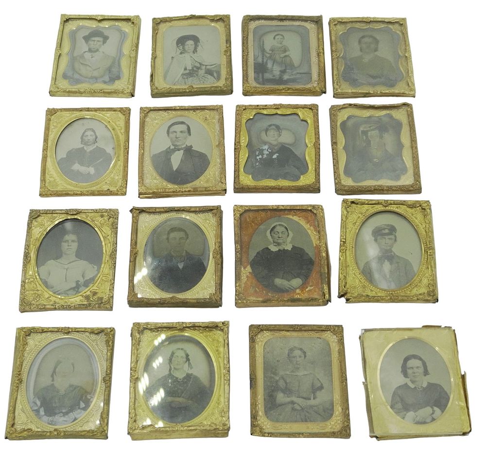 Lot 2: GROUP OF 16 ANTIQUE AMBROTYPES