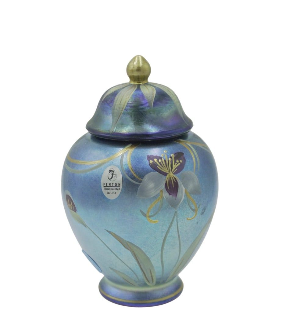 Lot 41: FENTON FAVRENE GINGER JAR LIMITED EDITION