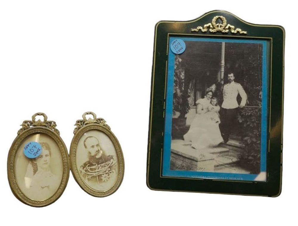 Lot 107: FRAMED SIGNED PORTRAIT OF NICHOLAS II, ALEXANDRA FEODOROVNA, AND GRAND DUCHESS OLGA NIKOLAEVNA OF