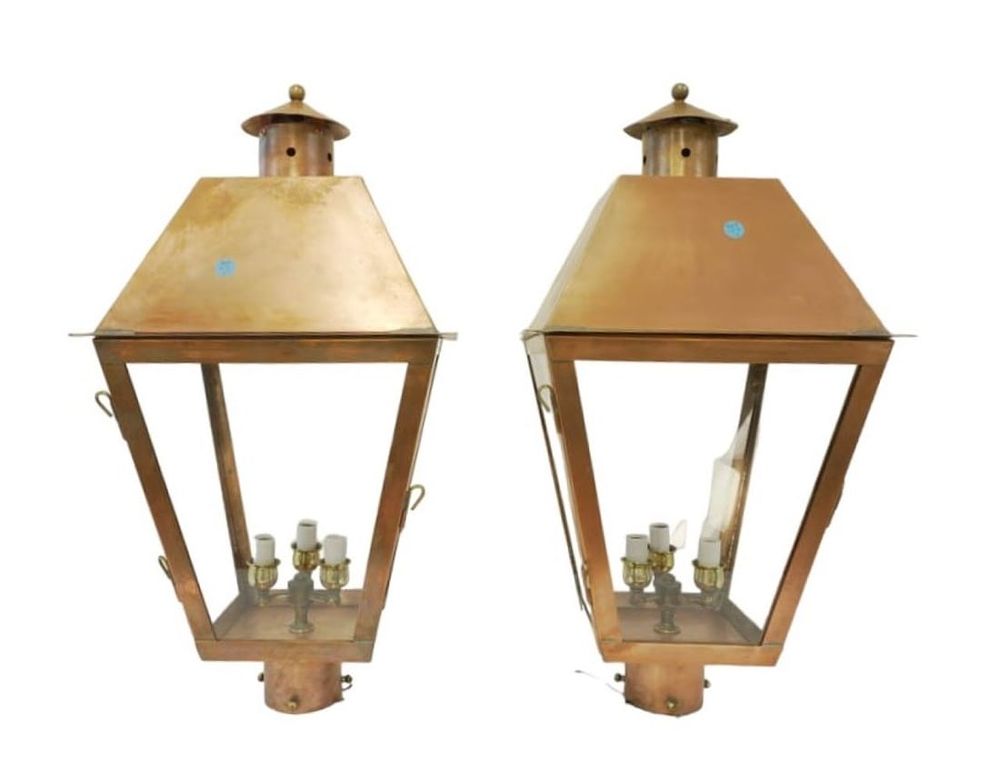 Lot 112: PAIR CHARLESTON COPPER POST MOUNT LANTERNS