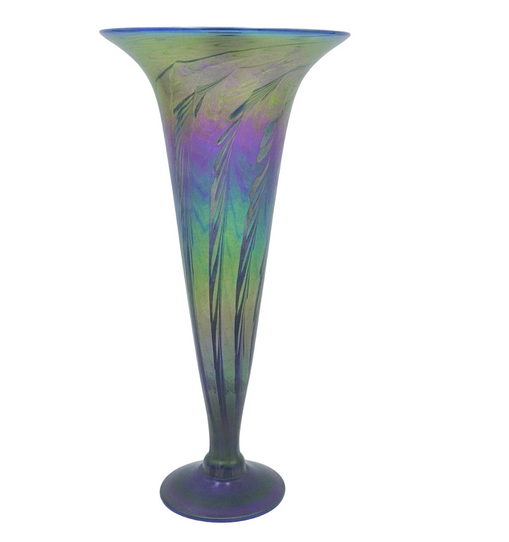 Lot 124: LUNDBERG STUDIOS TALL PULLED FEATHER VASE