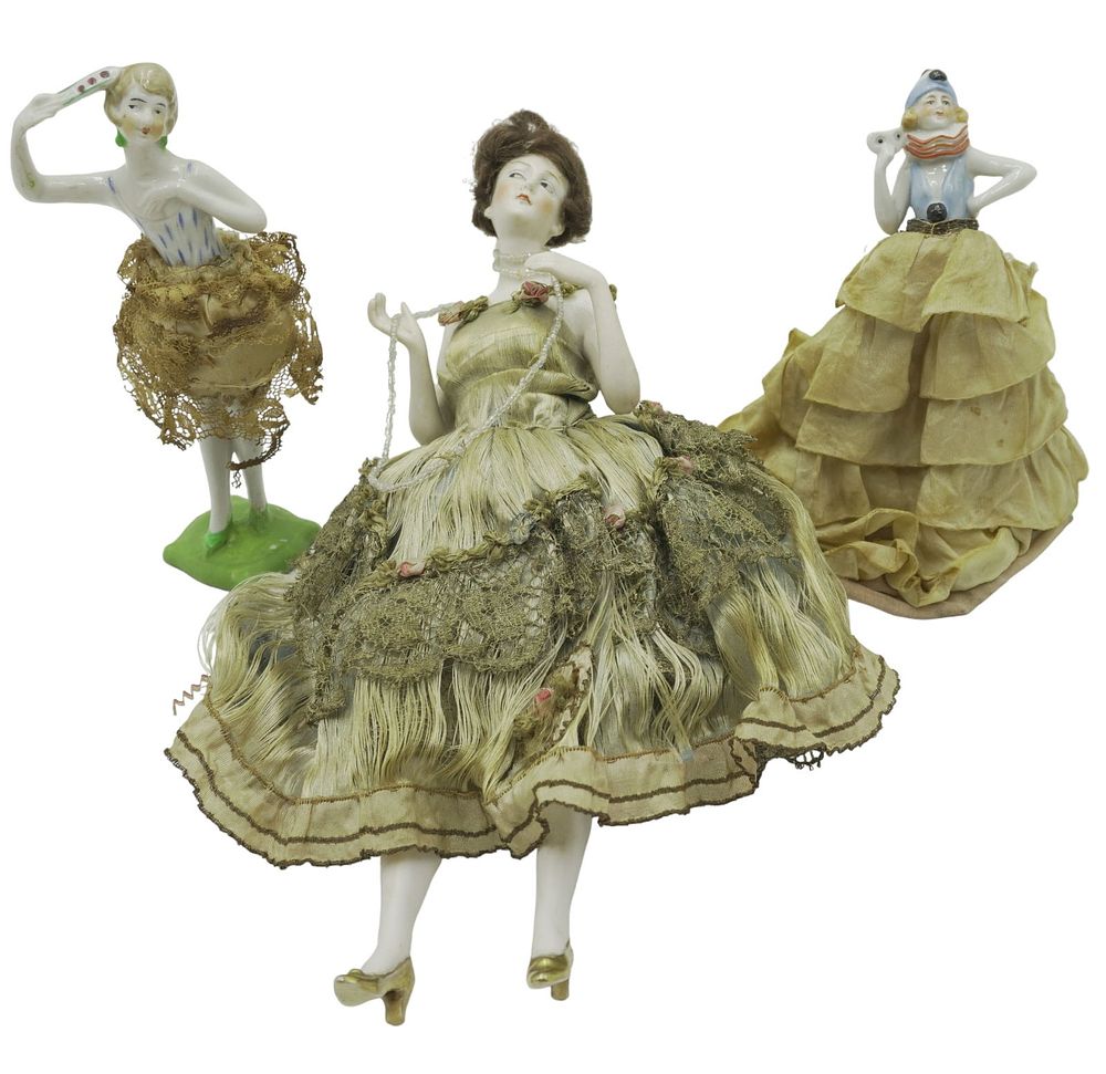 Lot 195: 3 ART DECO PORCELAIN DOLLS