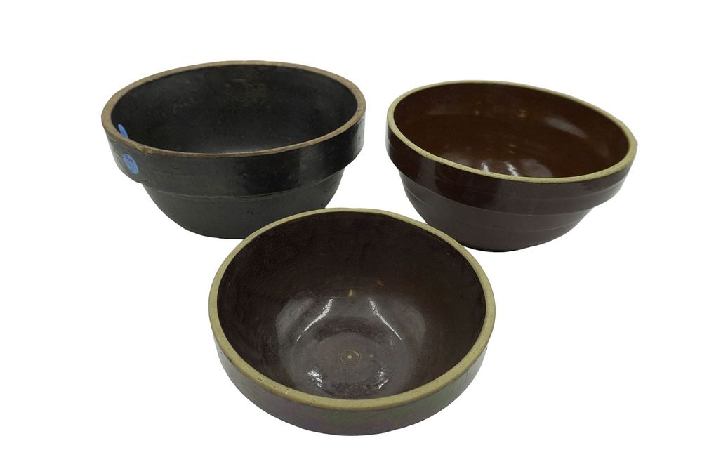 Lot 321: 3 ANTIQUE GLAZED STONEWARE BATTER AND MIXING BOWLS