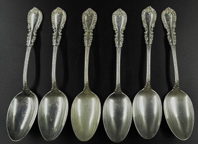 6 STERLING SILVER MAJESTIC SOUP SPOONS. Six (6) American Sterling Oval Soup Spoons in the 