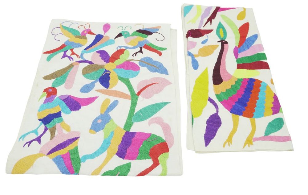 Lot 199: 2 PC MEXICAN FOLK ART OTOMI TEXTILES