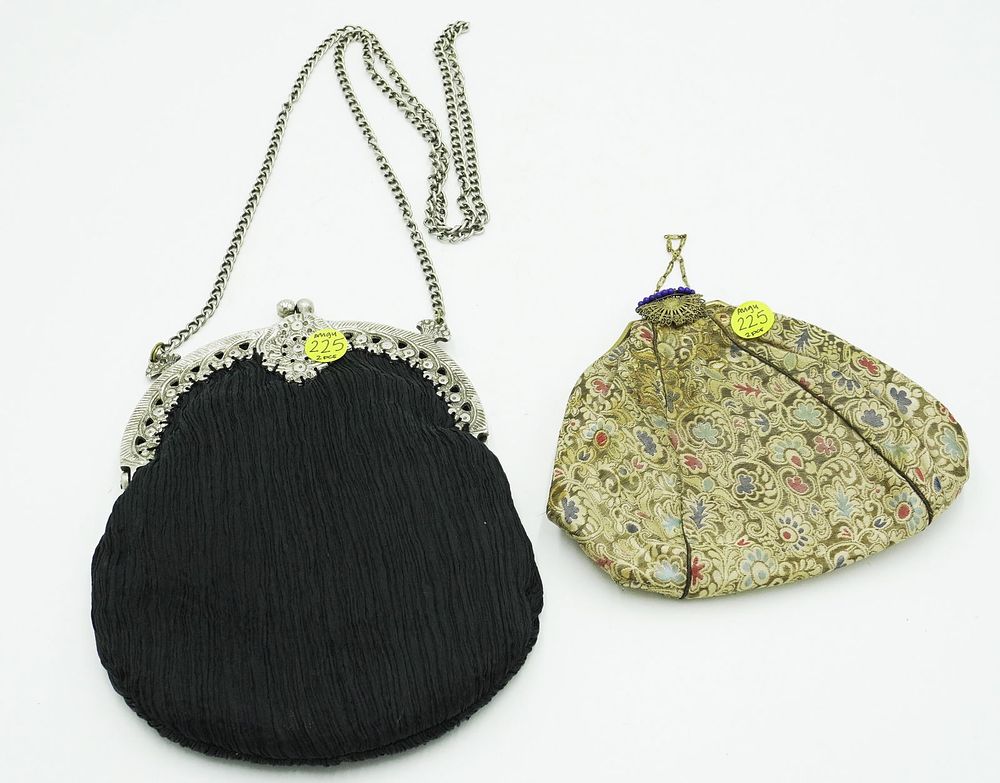 Lot 225: 2 ANTIQUE SILK & BEADED PURSES