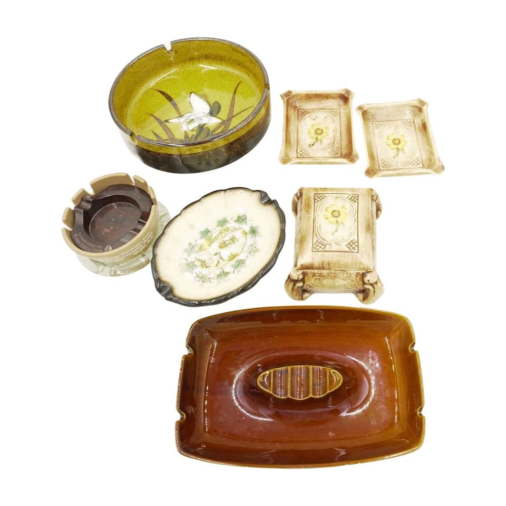 Lot 254: LOT VINTAGE ASHTRAYS - 11 PIECES
