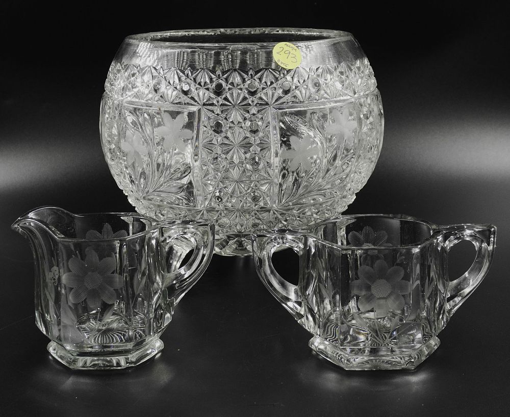 Lot 293: VINTAGE POLISH CUT CRYSTAL FOOTED SERVING BOWL WITH MATCHING CREAM AND SUGAR PITCHERS